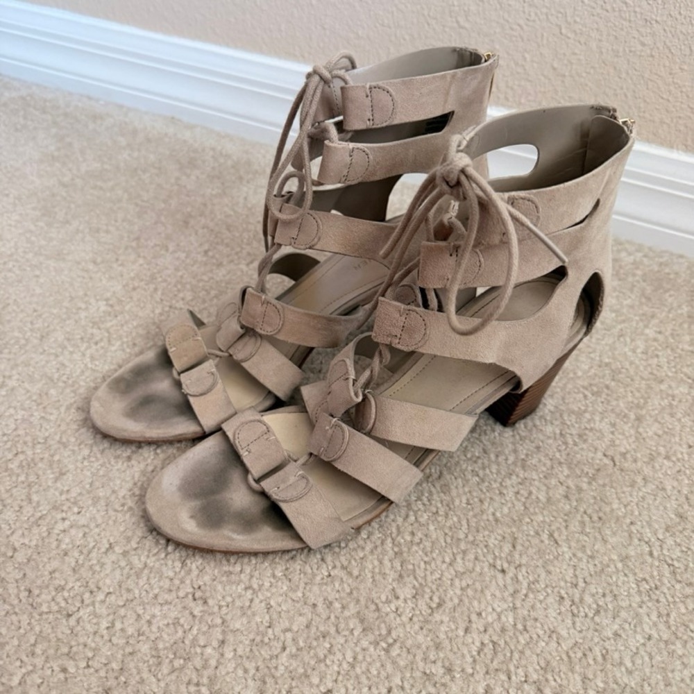 Marc Fisher Paradox Tan Suede Gladiator Lace Up Block Heel Sandals A275826 9.5M